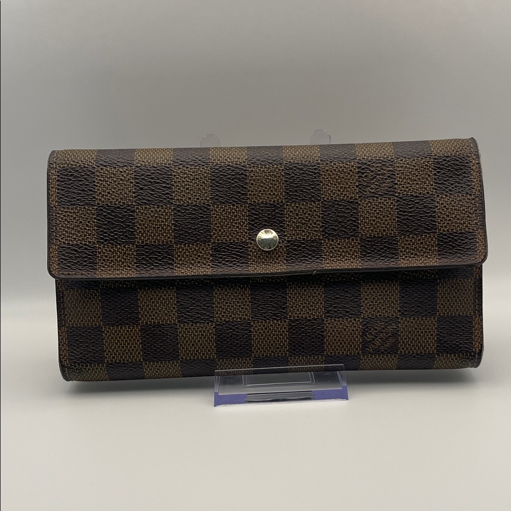 Louis Vuitton Damier Ebene International Wallet